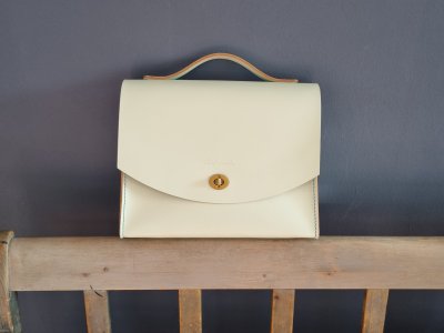 galerie/001 Taschen/006 Kiva/resized/T0224 (2022-11-11) 02_small.jpg